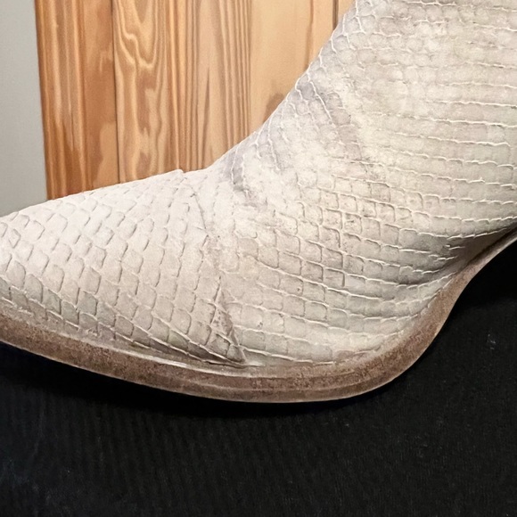 report tosh snake embossed mule